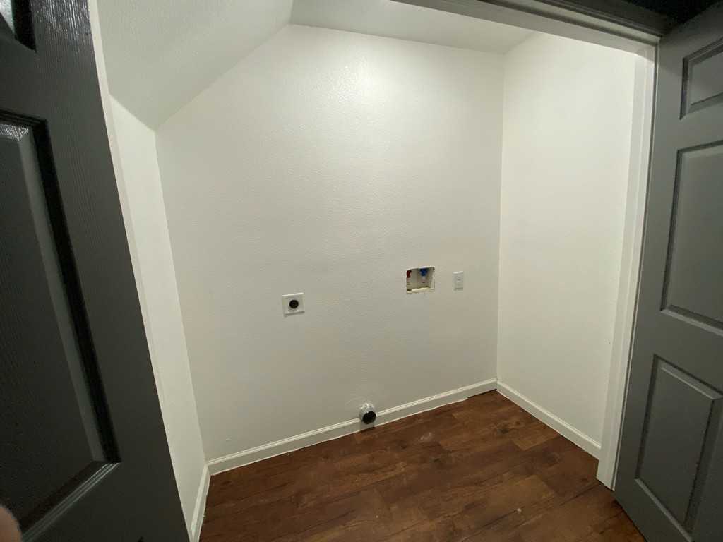 209 Hosack St #B - Photo 3 of 21