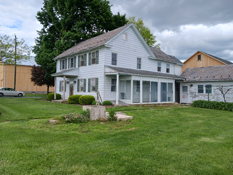 2513 Donegal Springs Rd - Photo 2 of 26