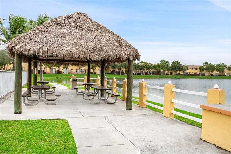 1433 Southeast 24th Court #261 - Photo 7 of 9