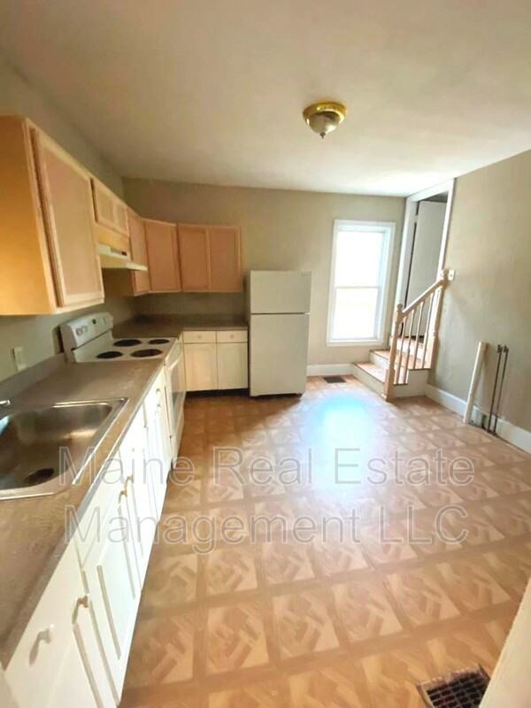 49 Highland Ave #A - Photo 2 of 15