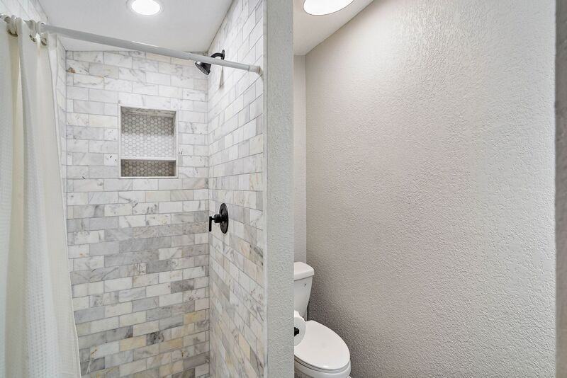 10511 53rd Ave N - Photo 6 of 15