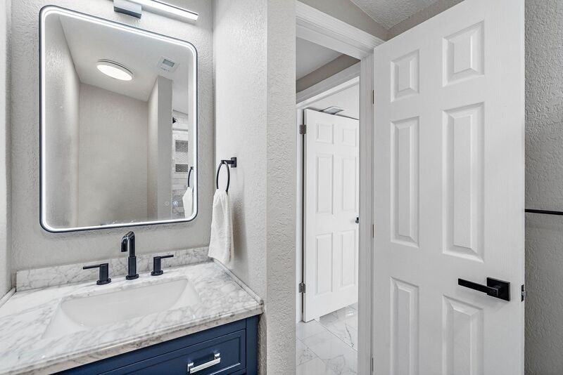 10511 53rd Ave N - Photo 7 of 15