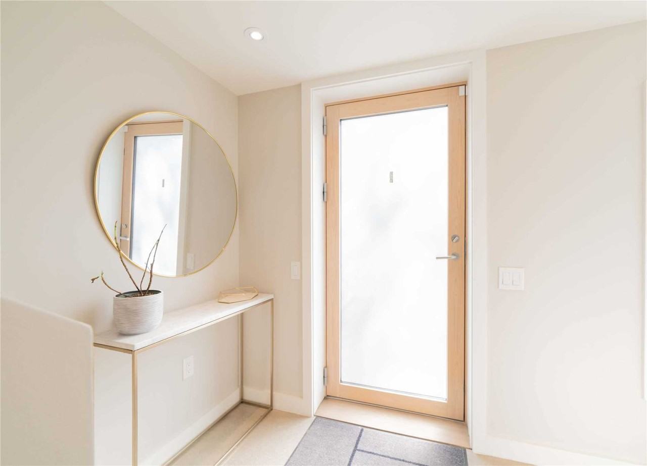 78 Cambridge Avenue - Photo 2 of 27