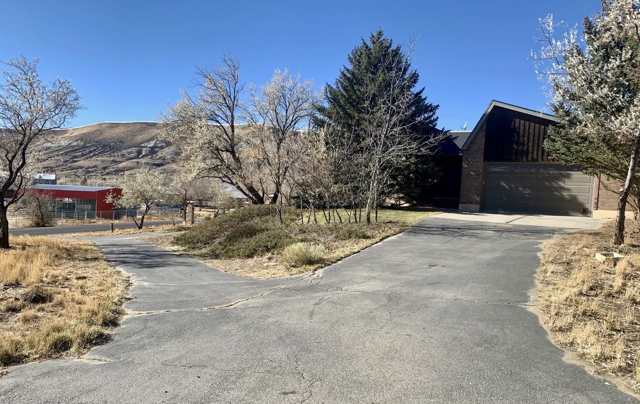607 Granite Dr #NA - Photo 2 of 47