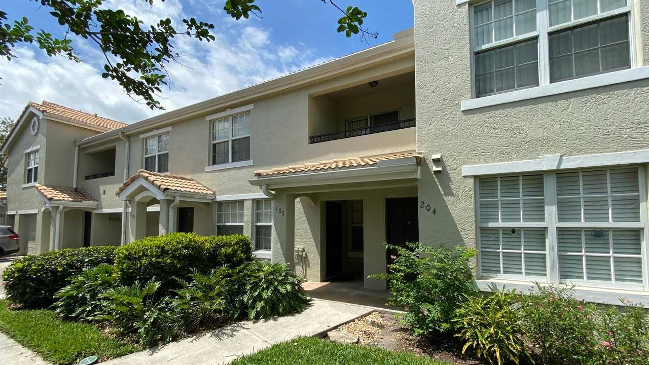 160 Sw Peacock Blvd #31-204 - Photo 2 of 39