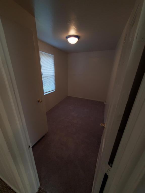 512 S River St - Photo 3 of 12