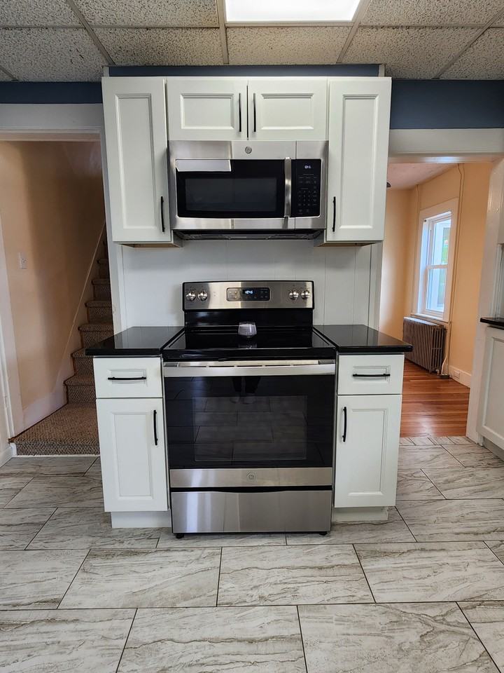 506 Main St #N - Photo 2 of 13