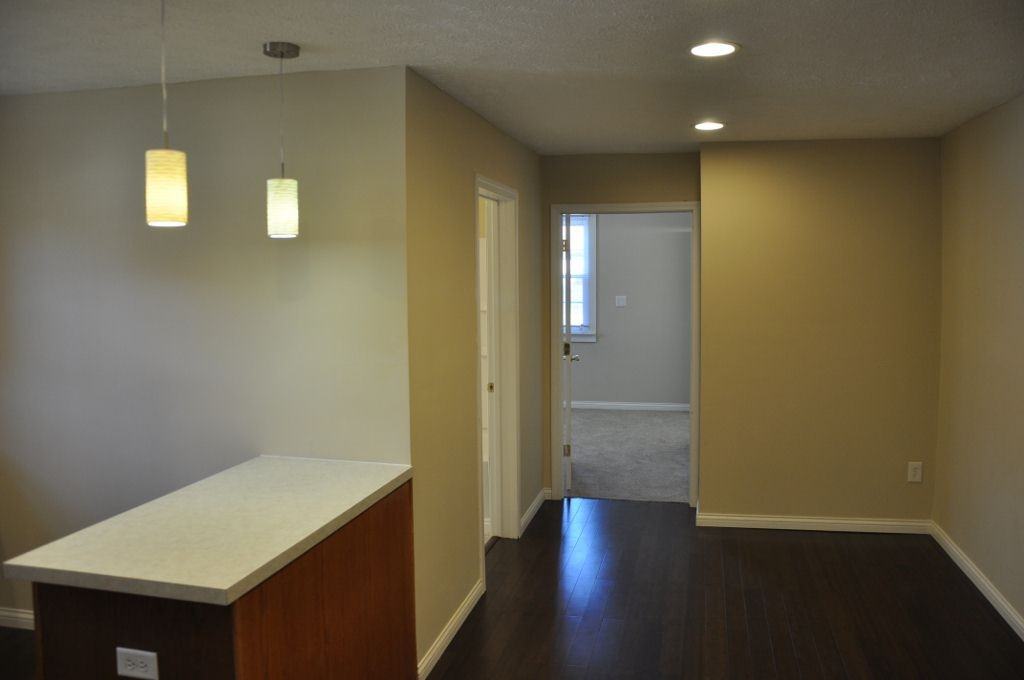 1193 Grant St #A - Photo 4 of 31