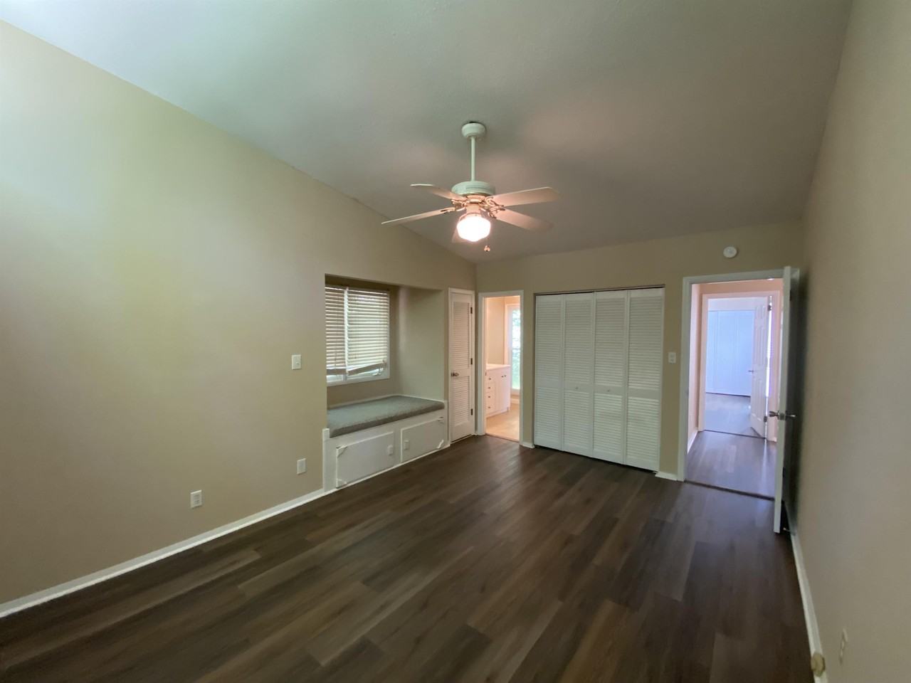 102 Polks Pl #1 - Photo 5 of 12