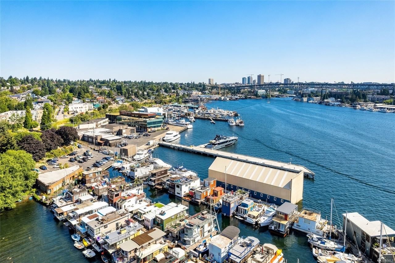 Gas Works Park Marina - Photo 3 of 14