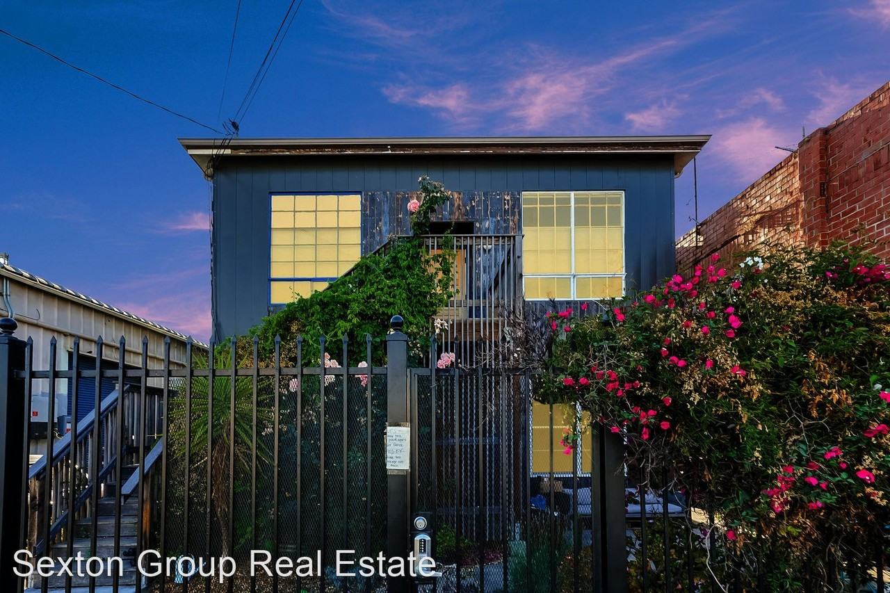 2713 Adeline St #A - Photo 2 of 17