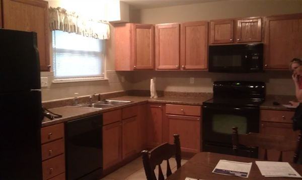 4053 Raton Dr - Photo 2 of 5