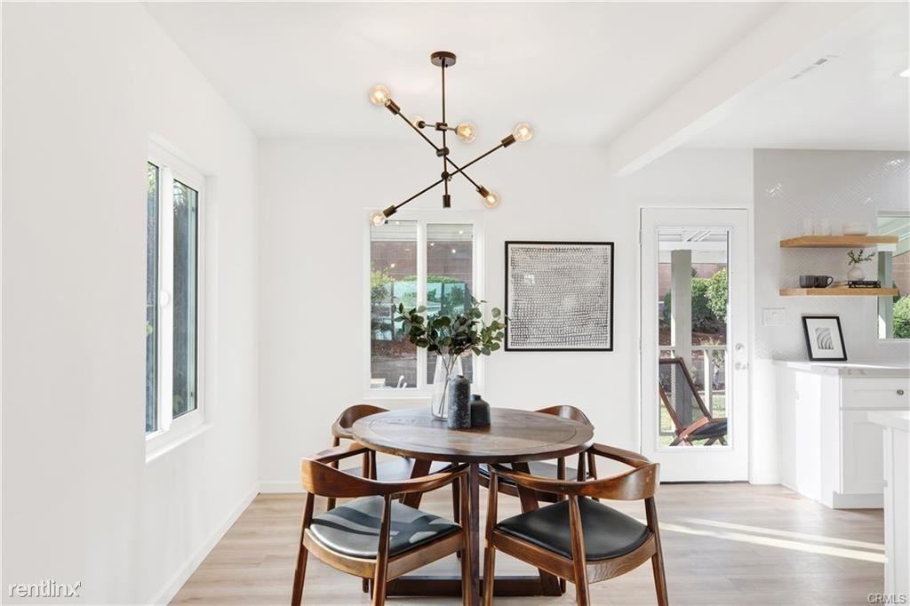 22319 Kathryn Ave - Photo 2 of 9