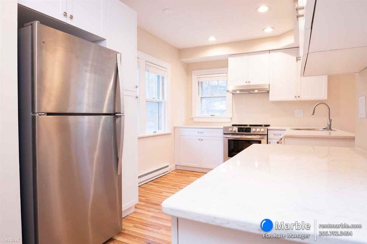 217 N 24th Ave E - Photo 3 of 28