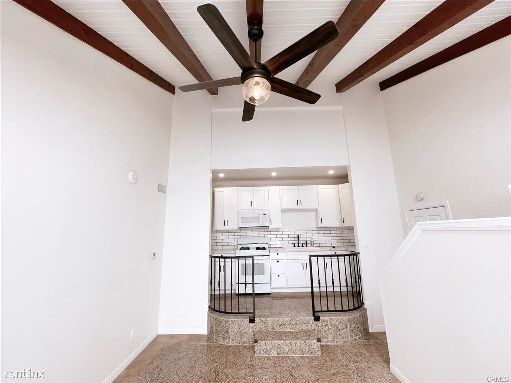 24358 Pennsylvania Ave - Photo 2 of 10