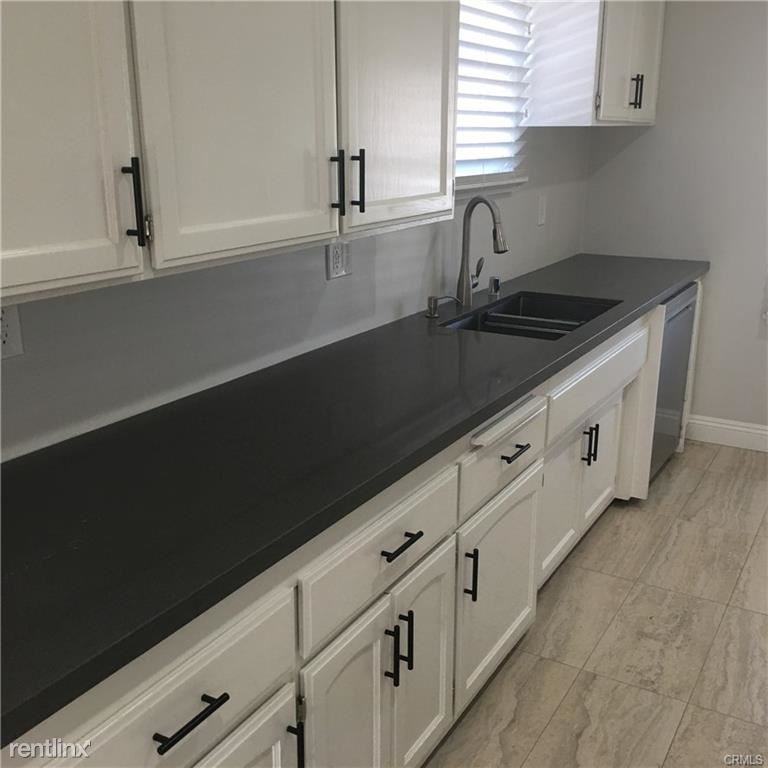 4114 Lenore St - Photo 2 of 10