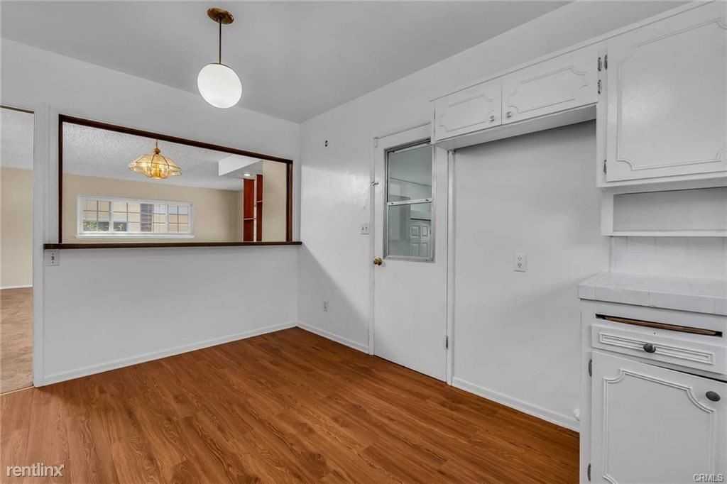 23002 Carlow Rd - Photo 2 of 10