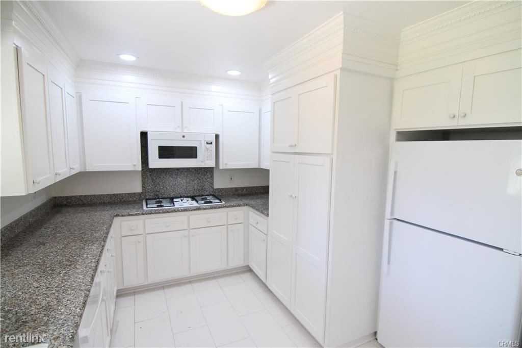 312 Otero - Photo 2 of 11