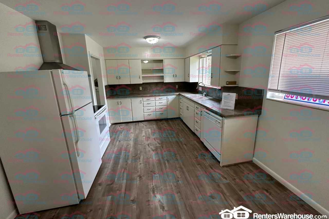 1242 E 300 S - Photo 3 of 21