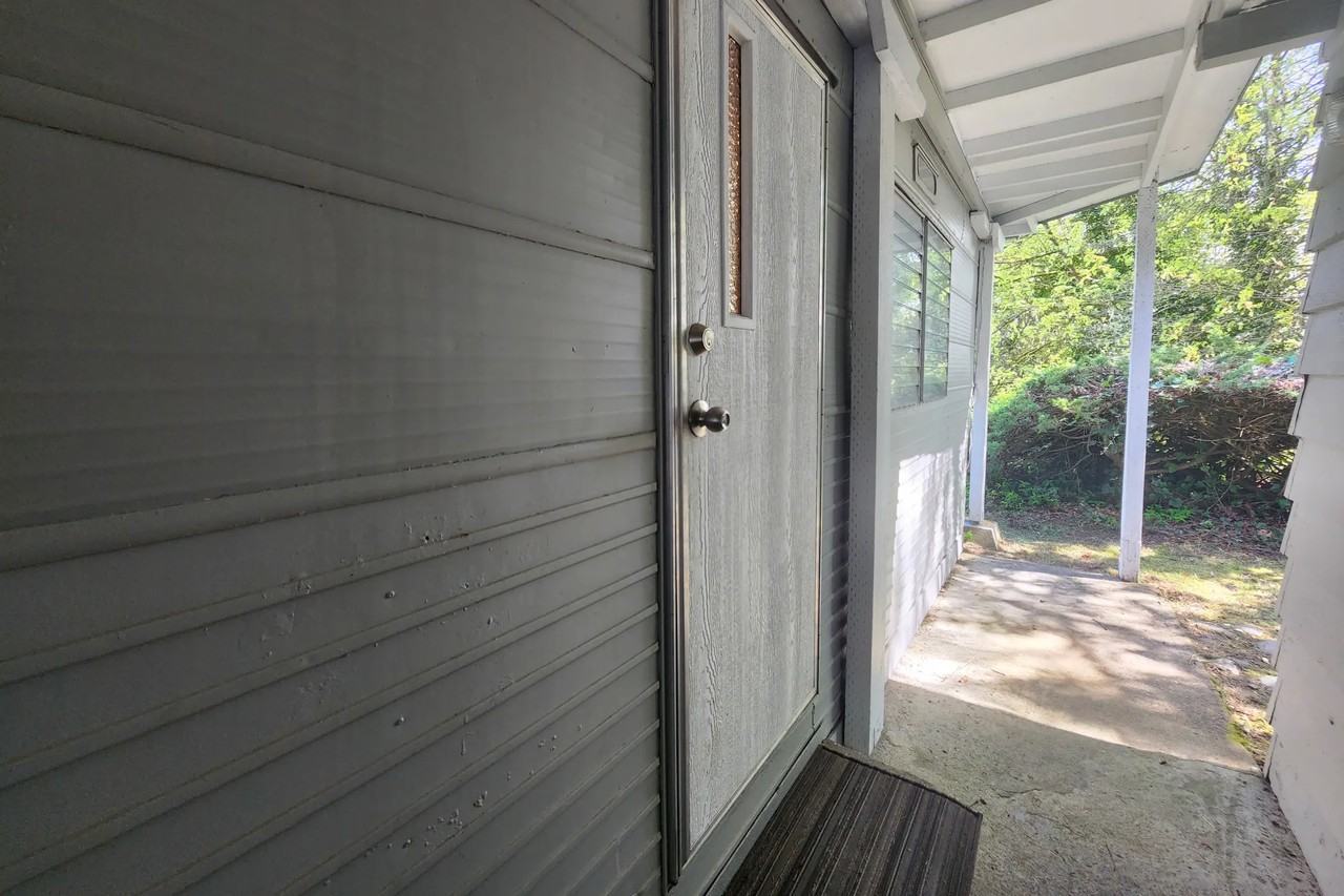 3218 Madrona Beach Rd Nw - Photo 2 of 12