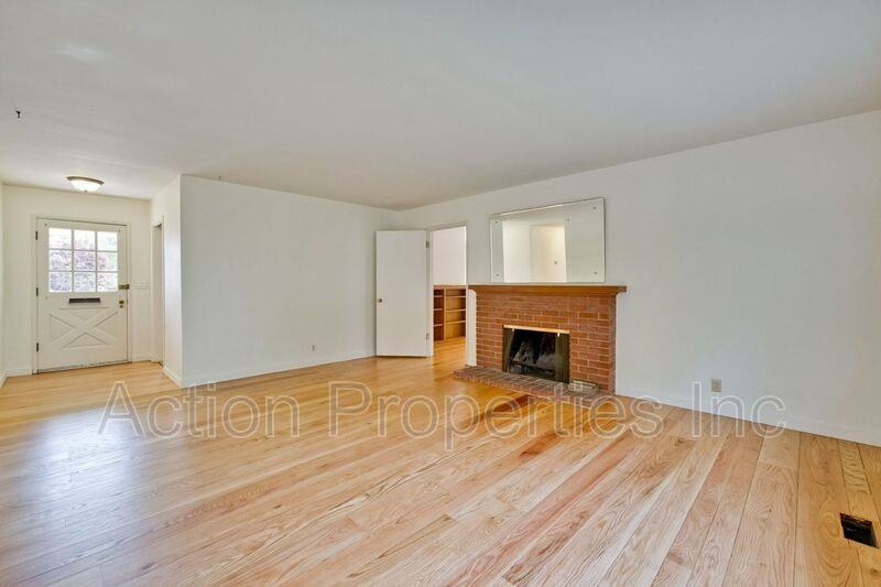 1680 Fordham Way - Photo 2 of 25