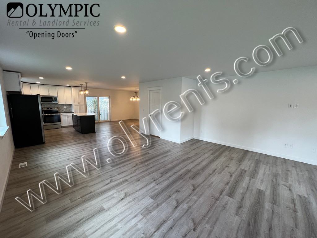 9815 178th Way Sw - Photo 5 of 24