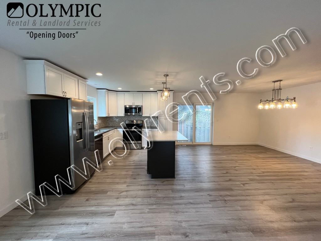 9815 178th Way Sw - Photo 6 of 24