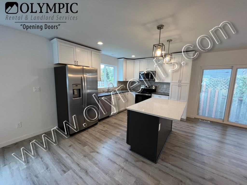 9815 178th Way Sw - Photo 7 of 24