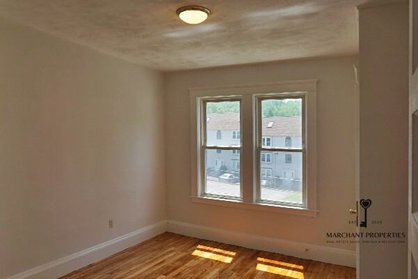 381 Crescent St #381-01 - Photo 3 of 20