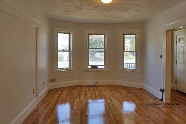 381 Crescent St #381-01 - Photo 4 of 20