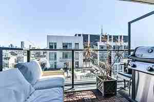 111 Bathurst St #1512