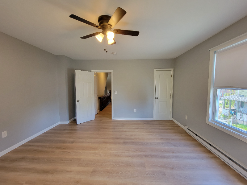 30 Beacon Ave - Photo 3 of 31