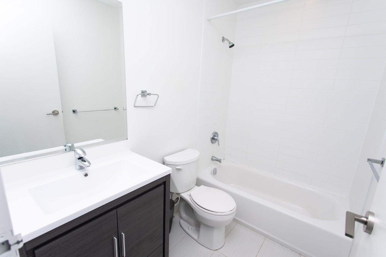 686 Bathurst Street #204 - Photo 6 of 11