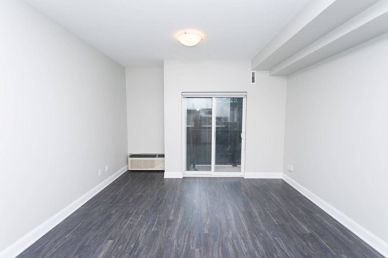 686 Bathurst Street #204 - Photo 4 of 11