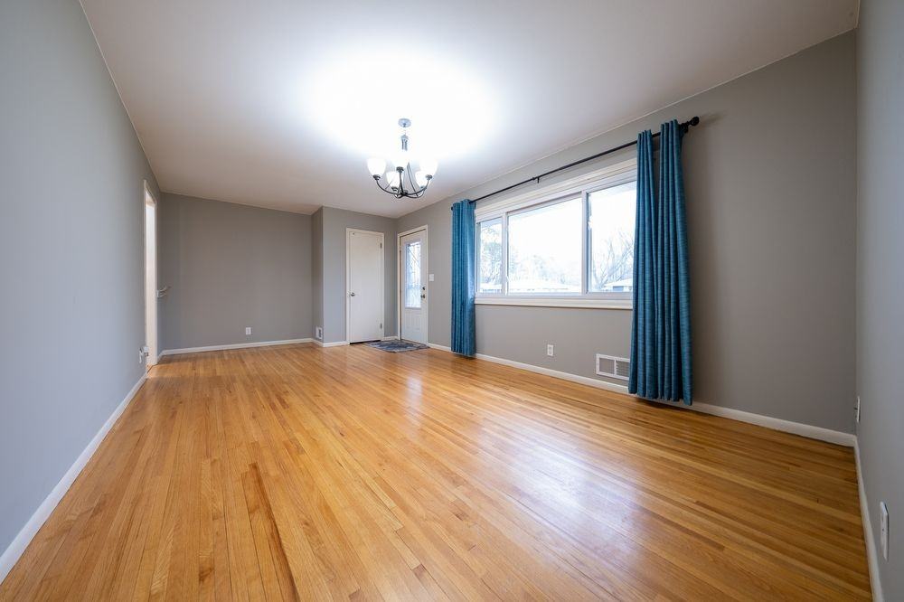 4716 W 111th St - Photo 3 of 24