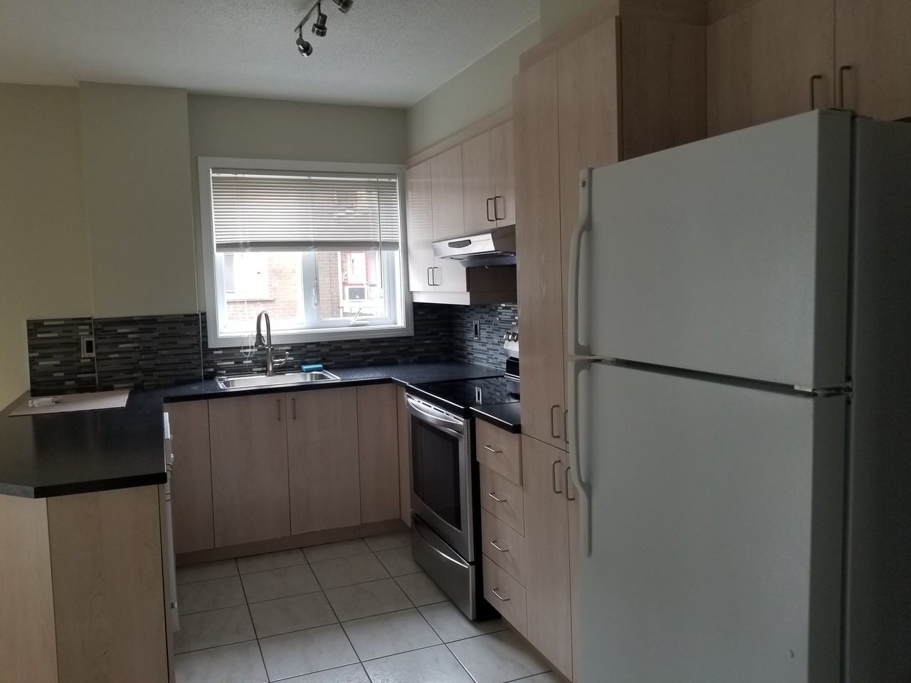 Boulevard Galland - Photo 3 of 7