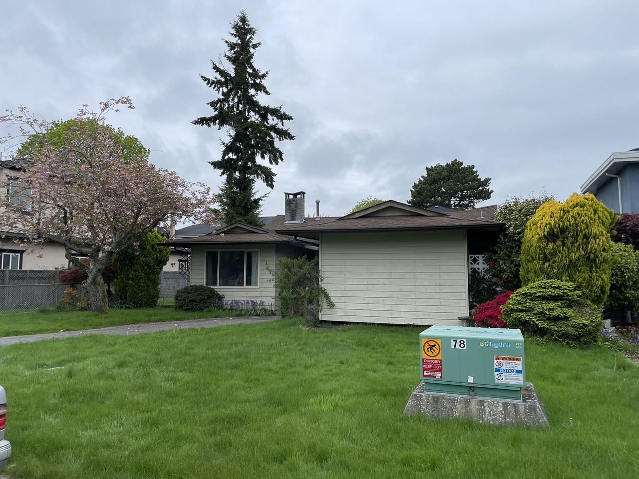 6191 Taseko Crescent - Photo 2 of 23