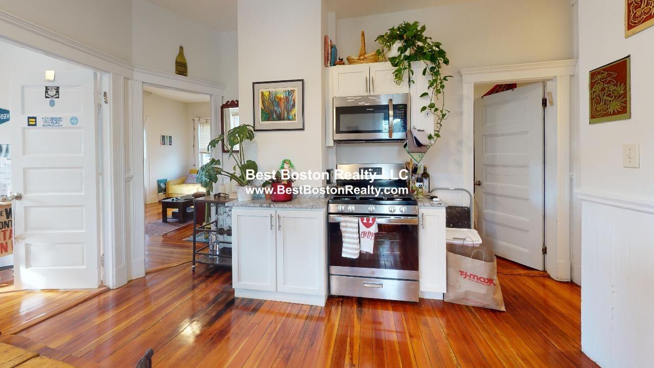 175 Tremont St #1 - Photo 4 of 13