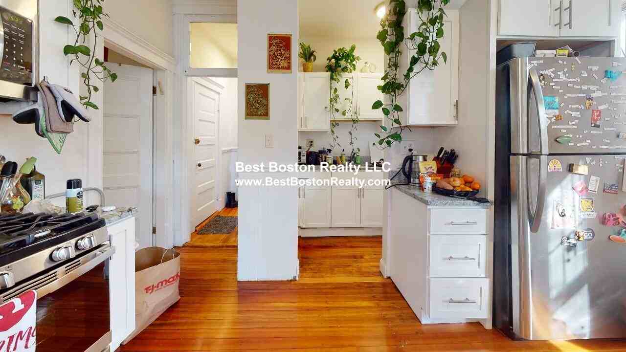 175 Tremont St #1 - Photo 5 of 13