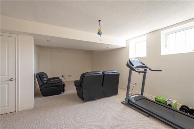 98 Macbean Crescent - Photo 3 of 18