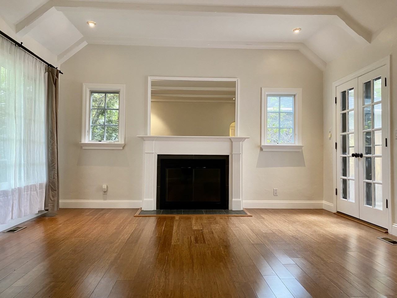 2540 Bryant St #NA - Photo 2 of 20