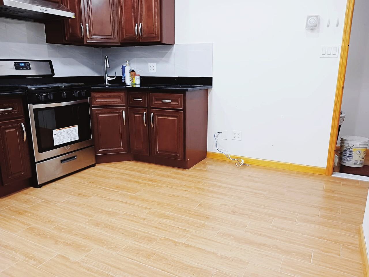 2476 East 21st Street 1F - Photo 2 of 10