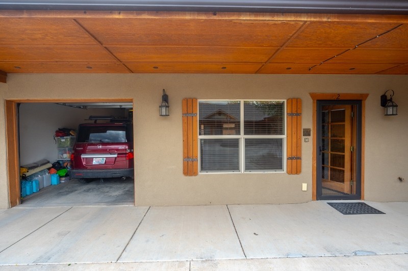 235 N Chestnut St #2 - Photo 3 of 29