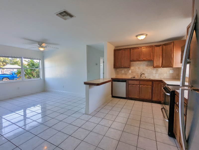 2445 Boyd Ave - Photo 3 of 16