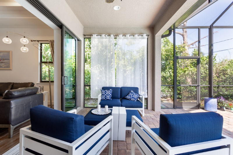 833 109th Ave N - Photo 3 of 18