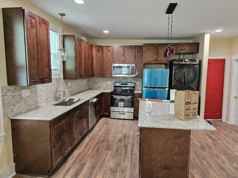 41 Richards St #1 - Photo 3 of 28