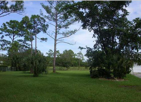 17116 Wildwood Rd - Photo 3 of 6