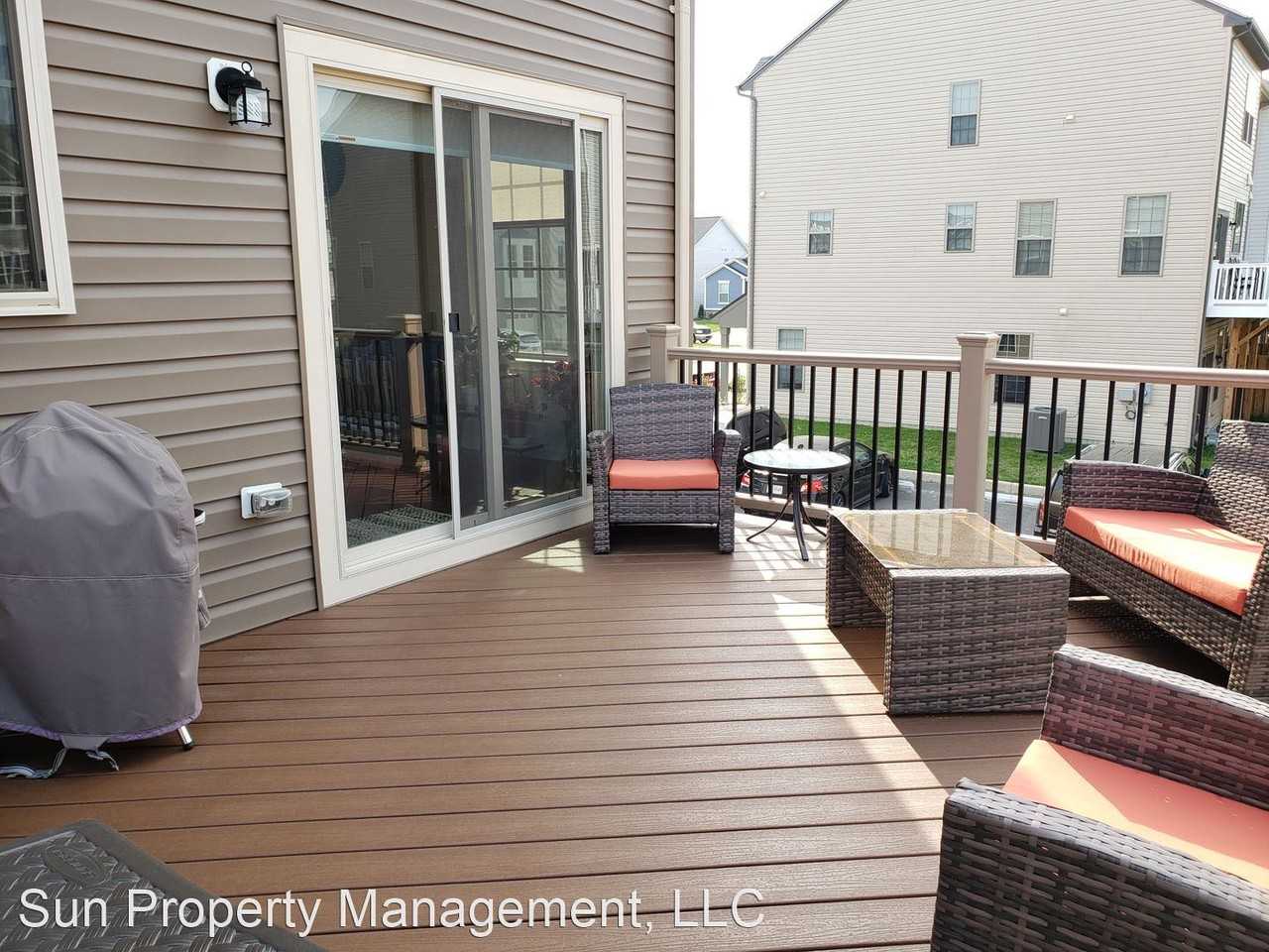 10112 Futbol Ct - Photo 3 of 4