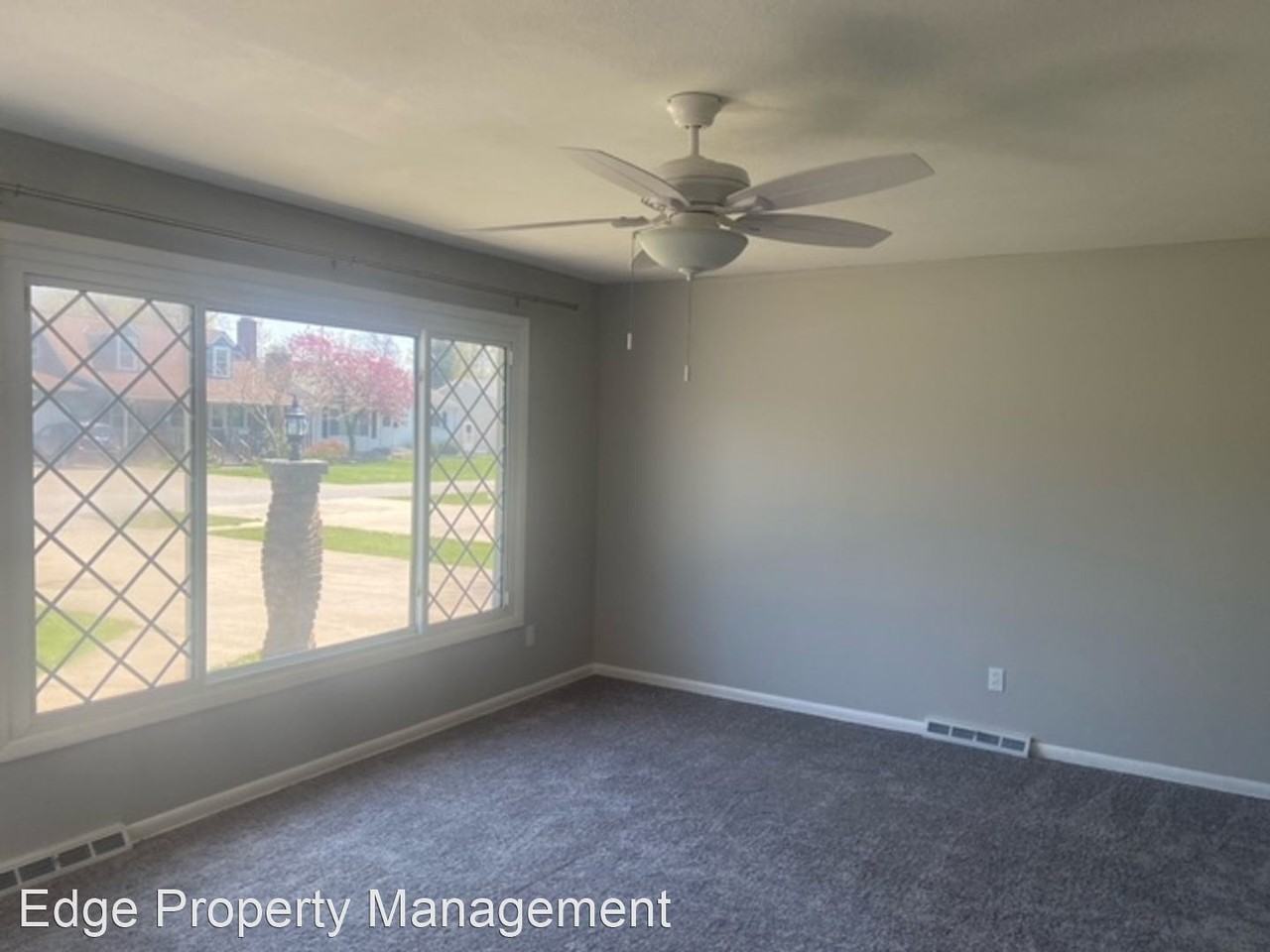 134 Burton St - Photo 3 of 16