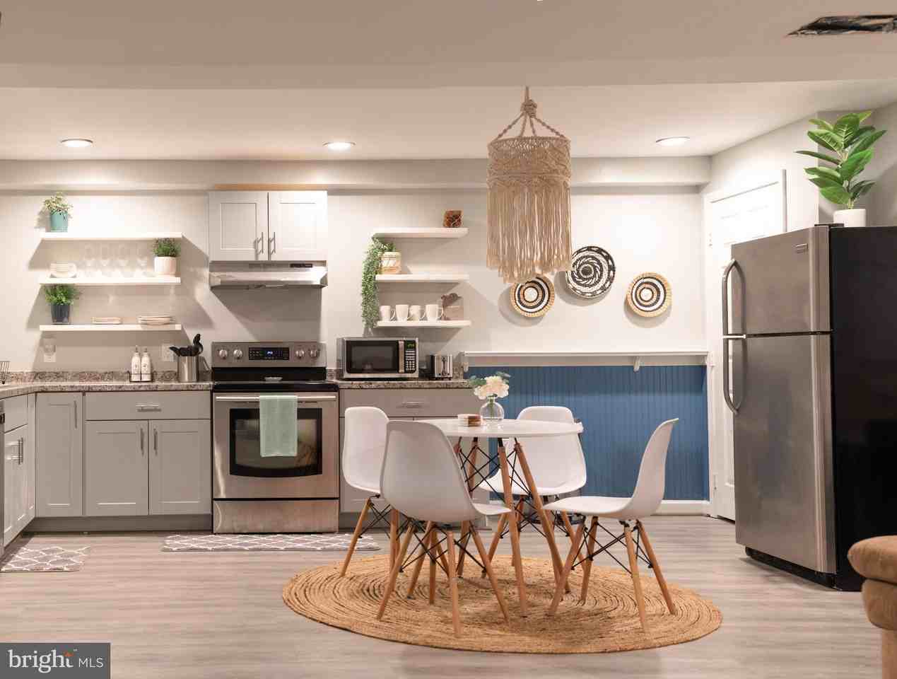 1706 Market St - Photo 2 of 20